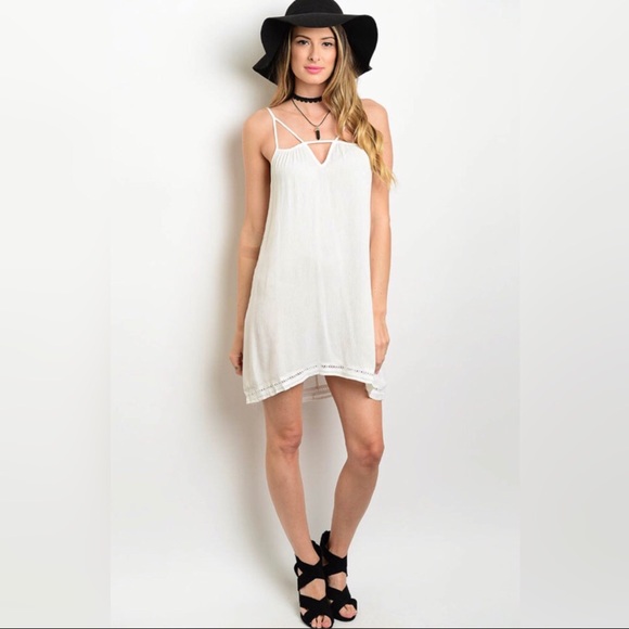 3/$15 CLEARANCE ✨Casual Chic Dress (Ivory) - Picture 4 of 4